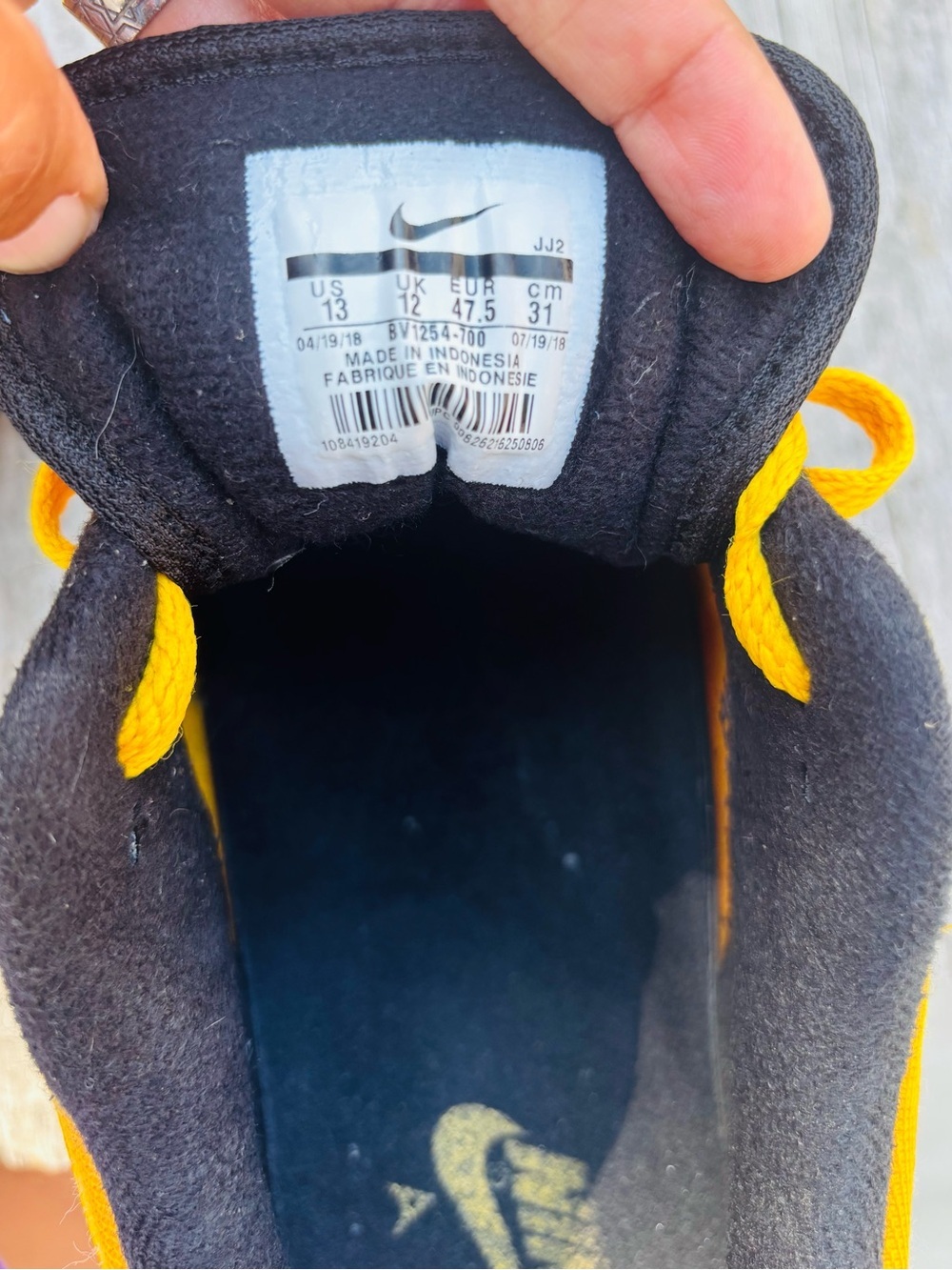 Nike Air Max 1 Men’s Yellow and Black & White Low-Top Sneakers size 13 - Picture 11 of 12